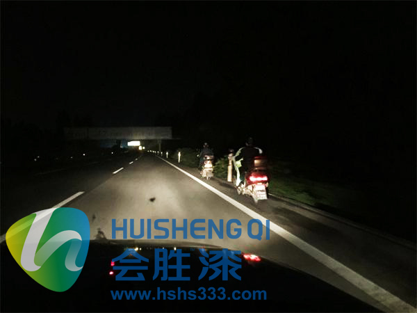 道路隔离立柱反光漆 道路隔离立柱反光漆